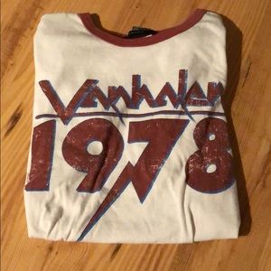 Forever 21 tee shirt